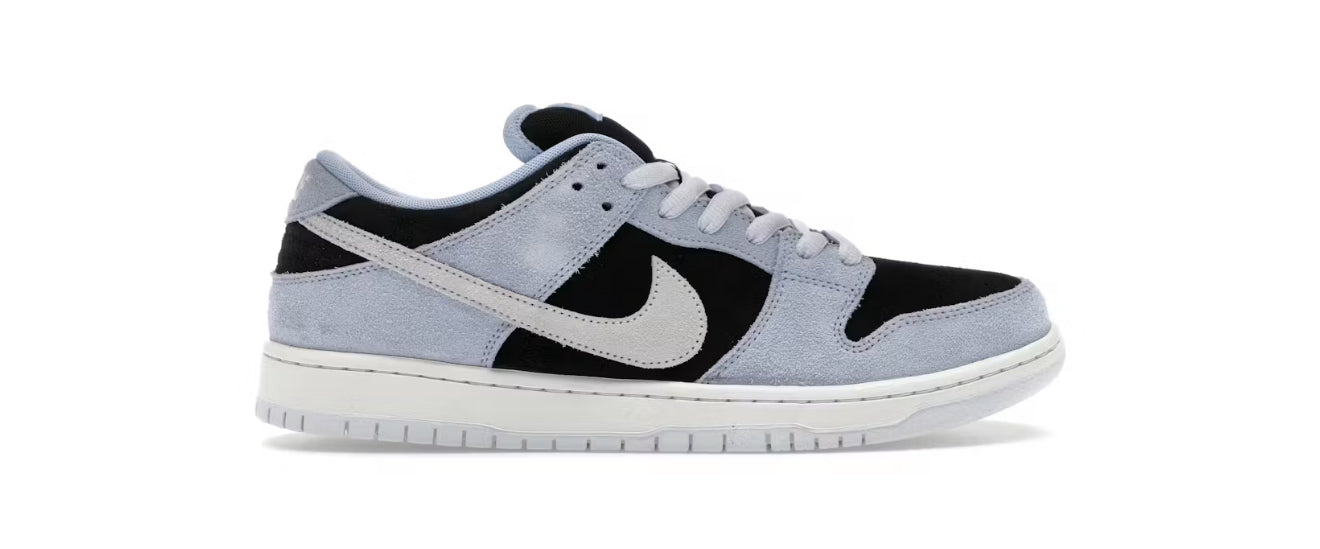 Nike SB Dunk Low
Black Aluminum
