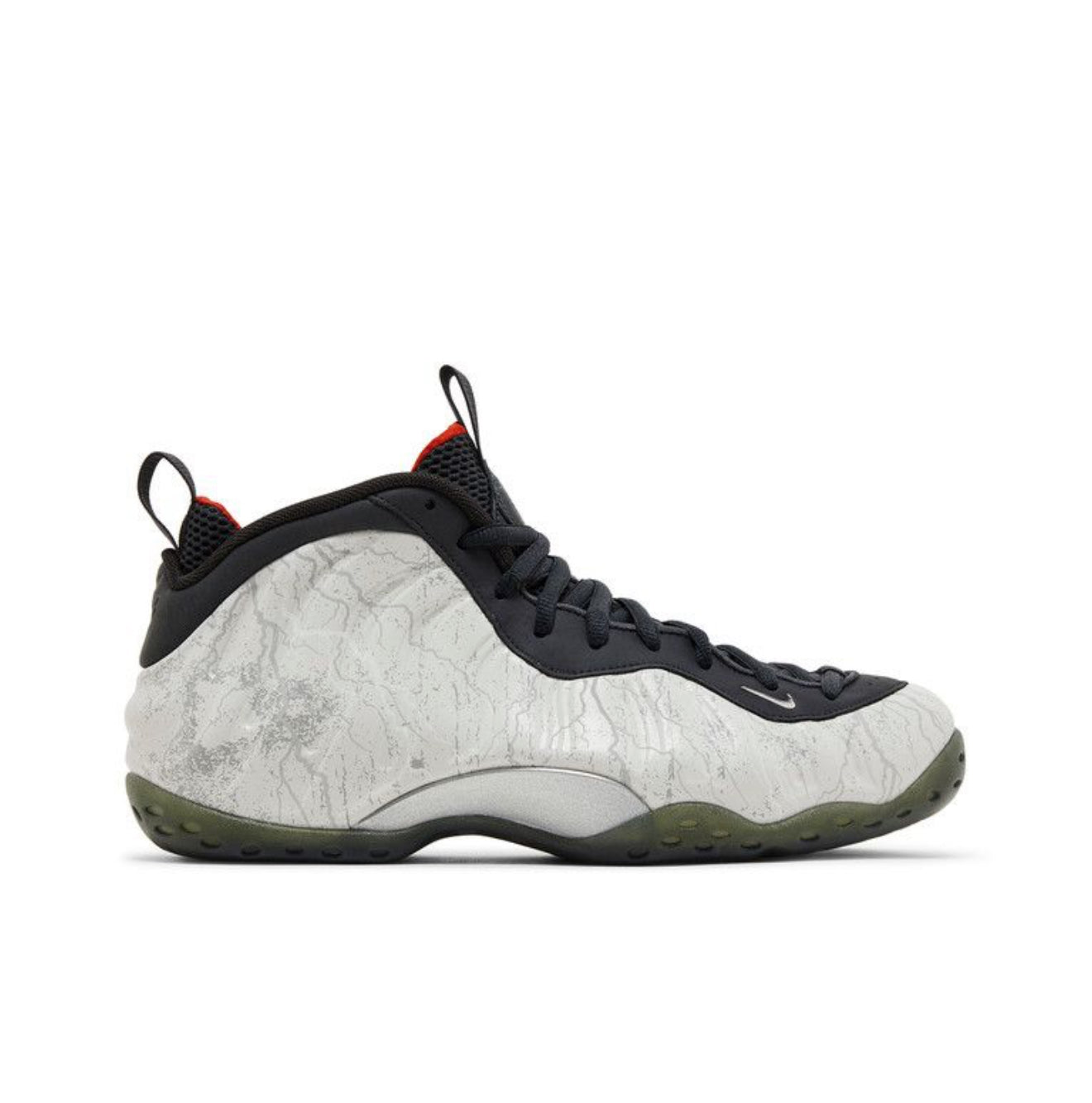 Tekken 8 x Air Foamposite One
Premium 'Jin Kazama'