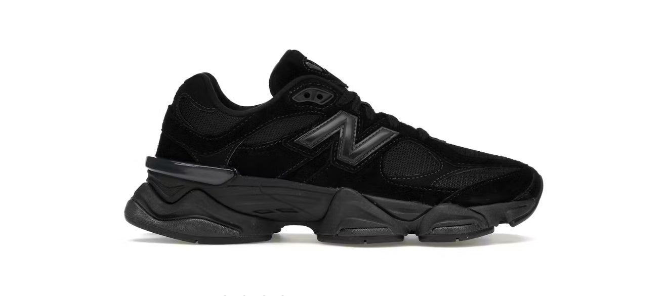 New Balance 9060
Triple Black