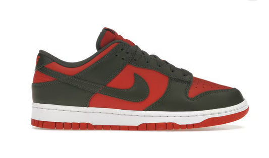 Nike Dunk Low
Mystic Red Cargo Khaki